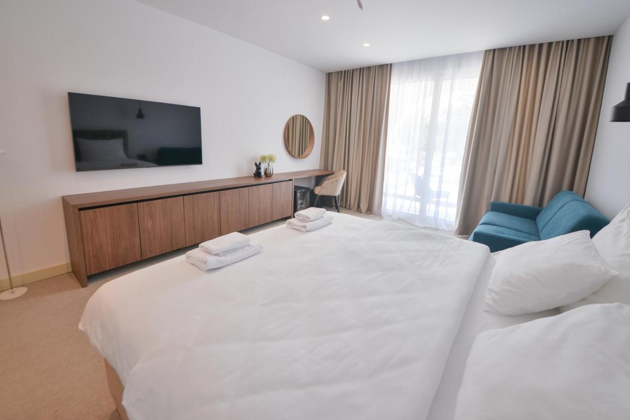 Hotel Riva Budva Luaran gambar
