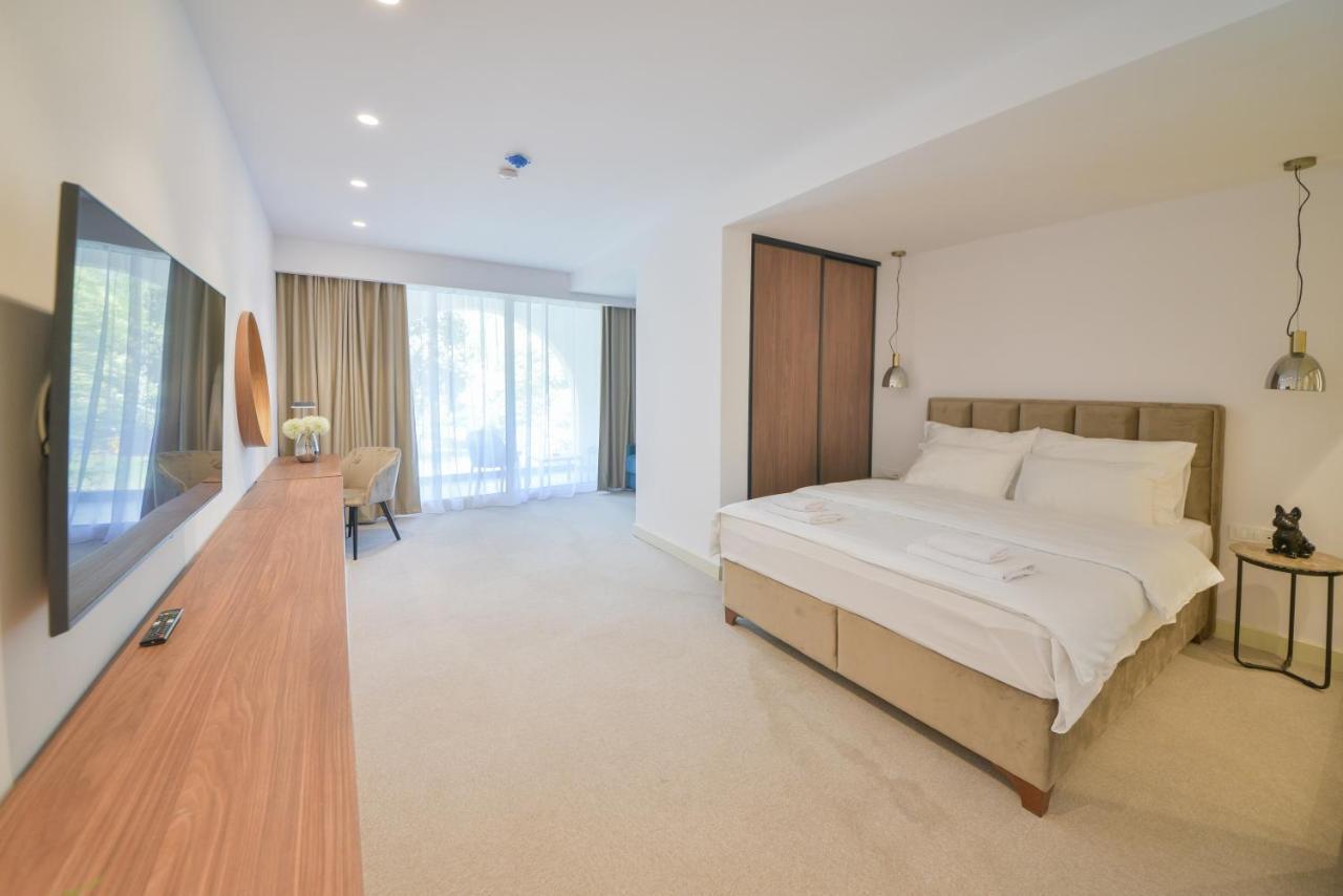 Hotel Riva Budva Luaran gambar