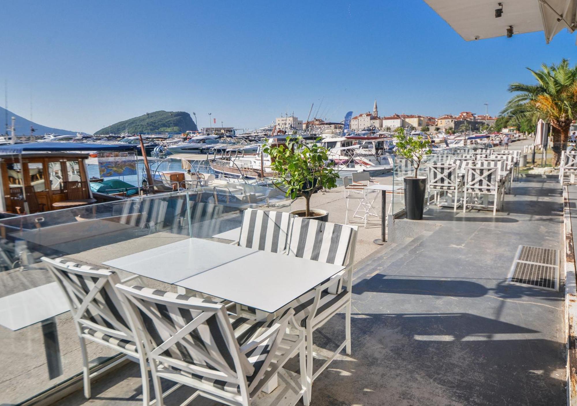 Hotel Riva Budva Luaran gambar
