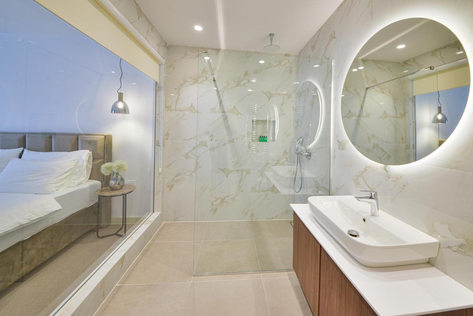 Hotel Riva Budva Luaran gambar